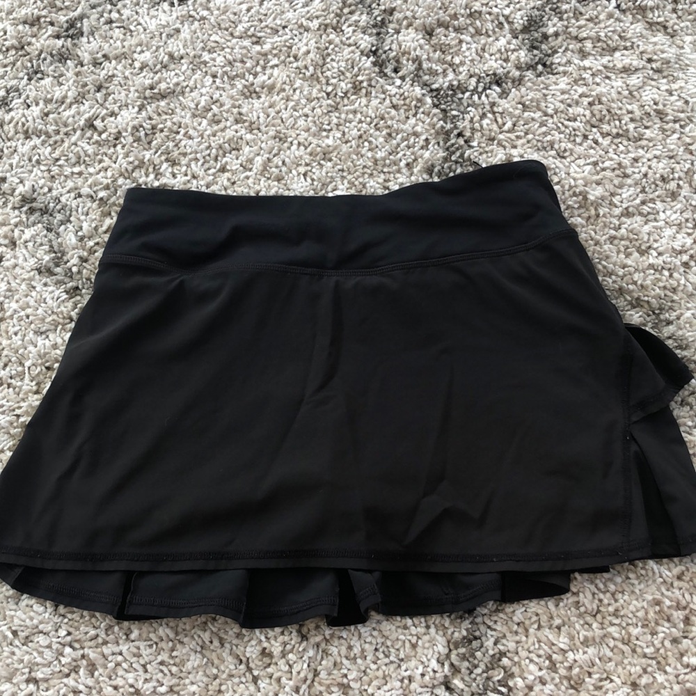 Lululemon black skirt
